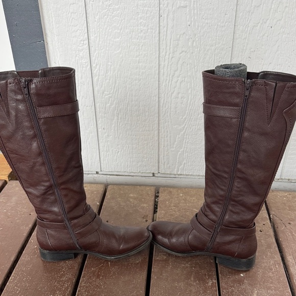 Brown Knee-High Boots - Picture 3 of 6